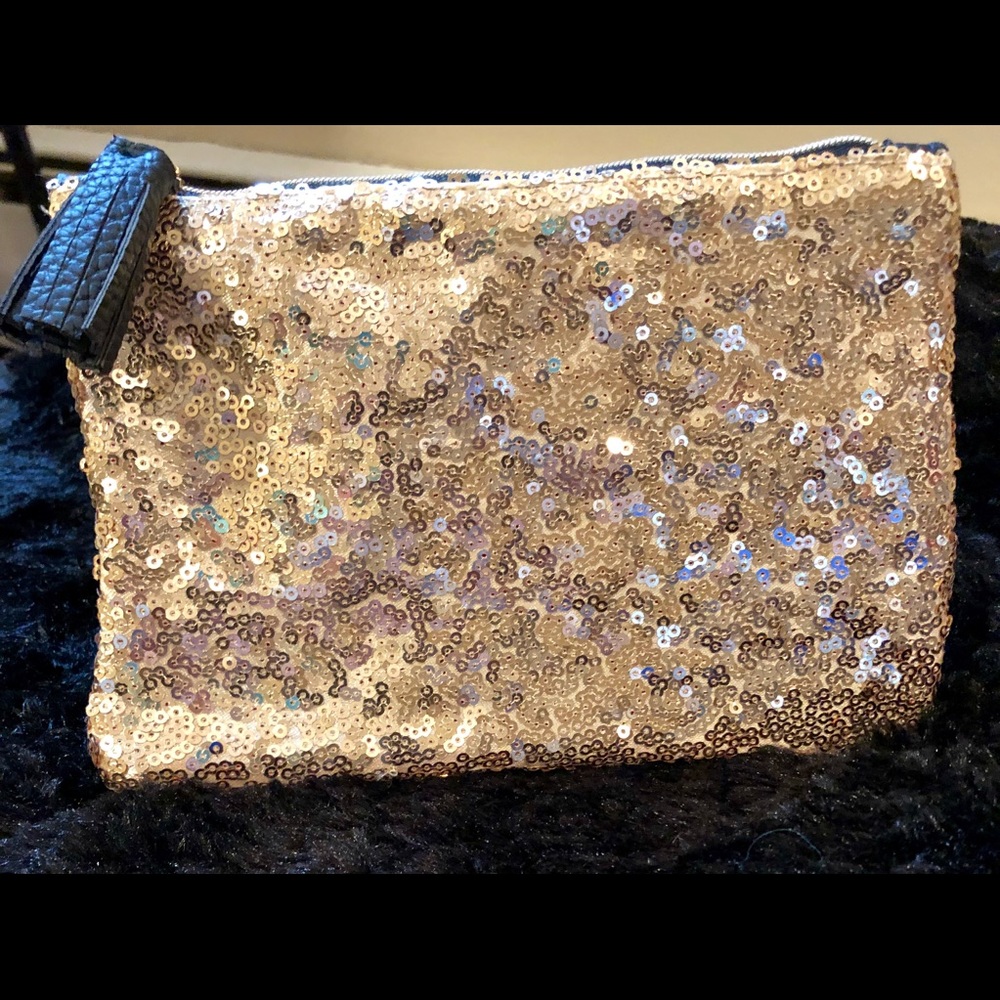 NWOT Gold Sequin Ipsy Bag✨